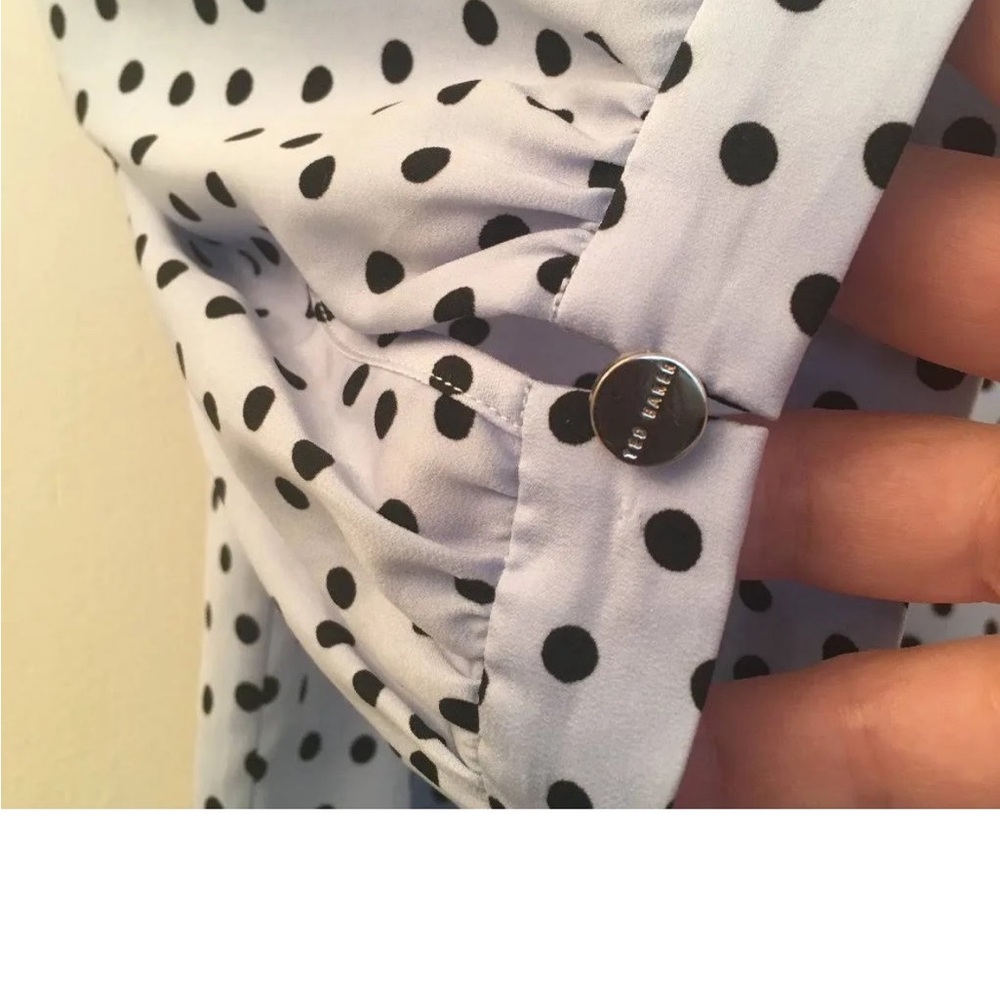 Ted Baker Priyal Short Sleeve Polka Dot Top. TB size 3 (M) - Picture 4 of 4